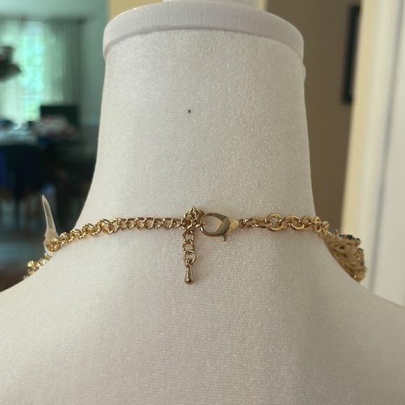 Beautiful blue rhinestone necklace with gold. Never worn....brand new. - Picture 3 of 4